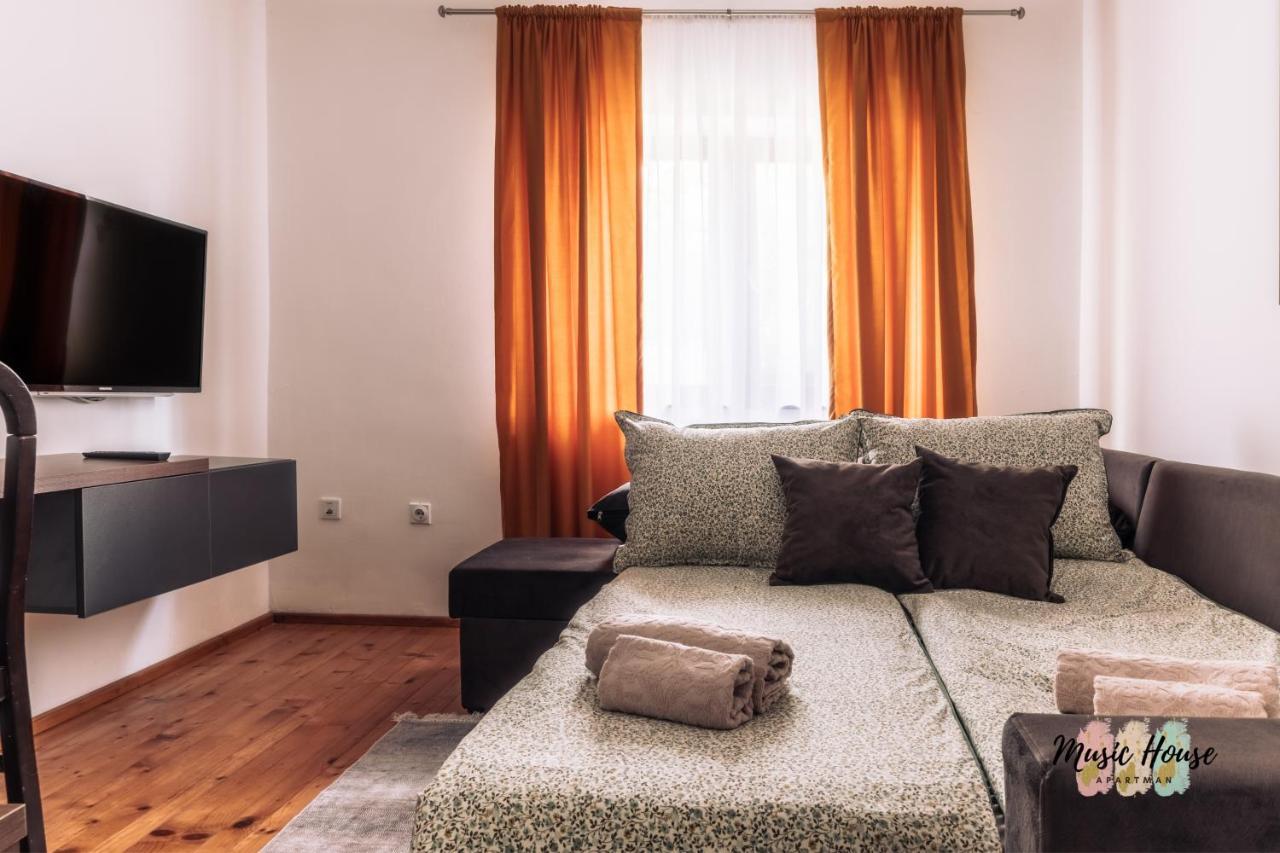 Music House Apartment Tuzla Exterior photo